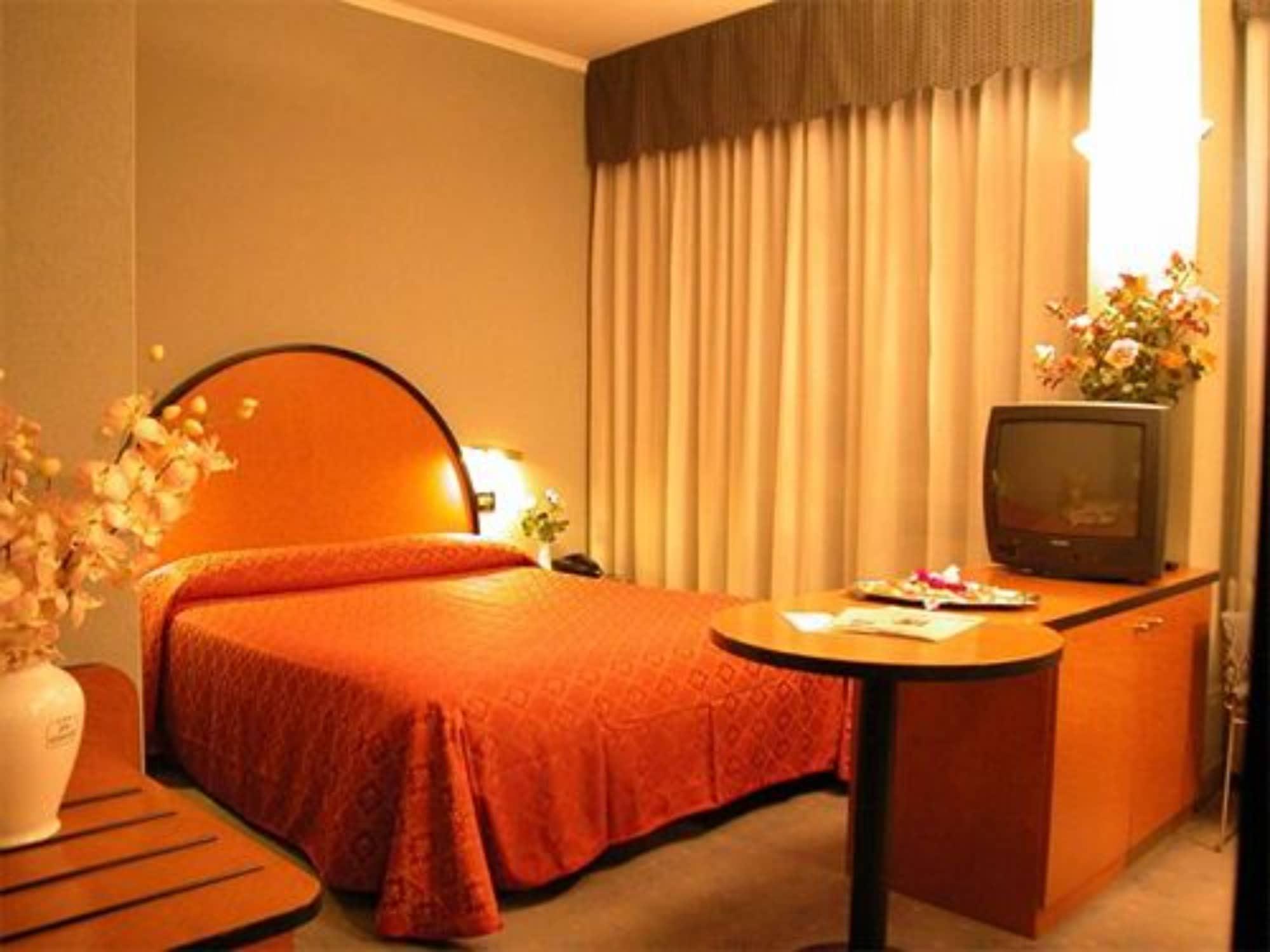 Delle Nazioni Milan Hotel Esterno foto