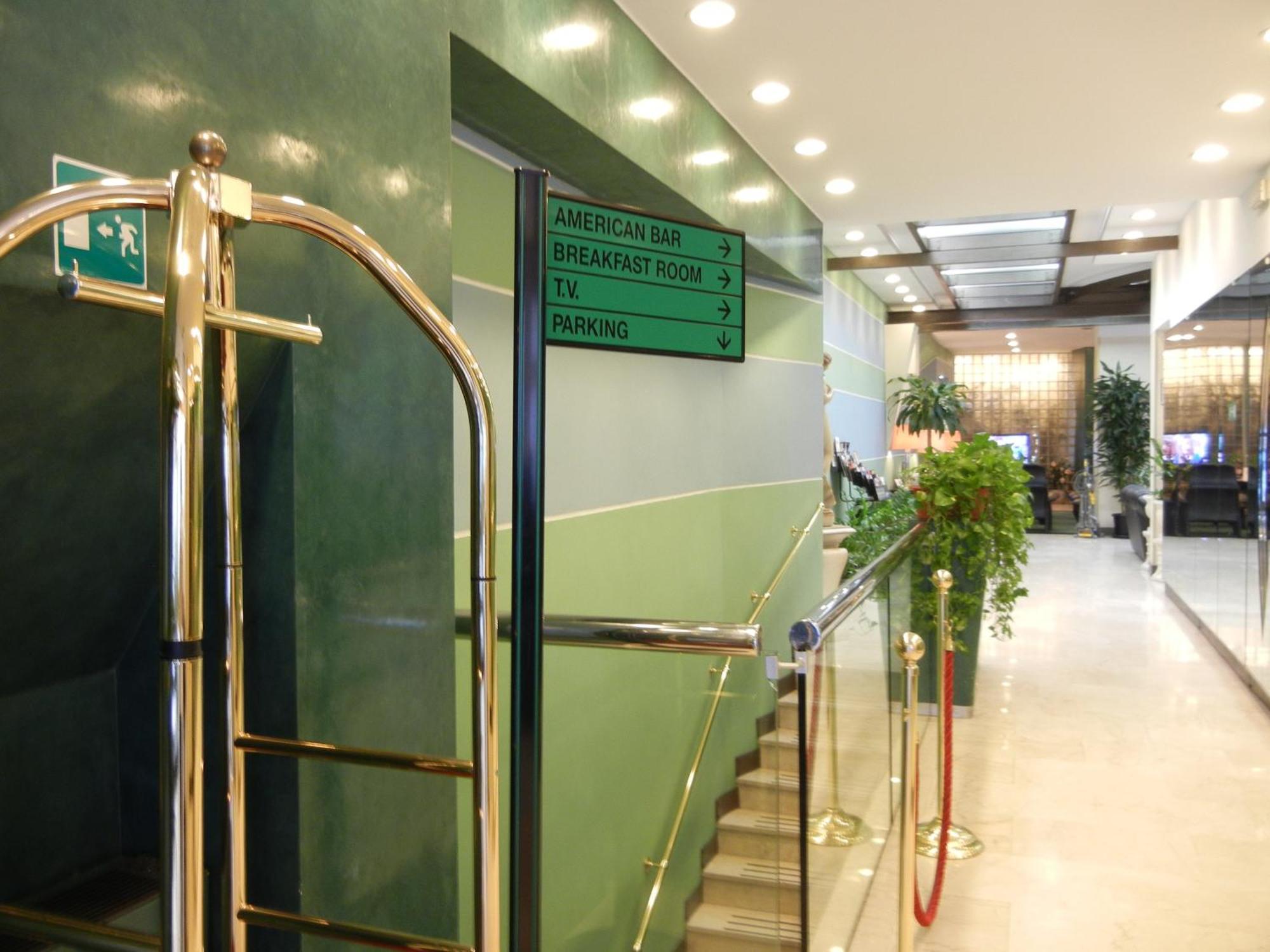 Delle Nazioni Milan Hotel Esterno foto