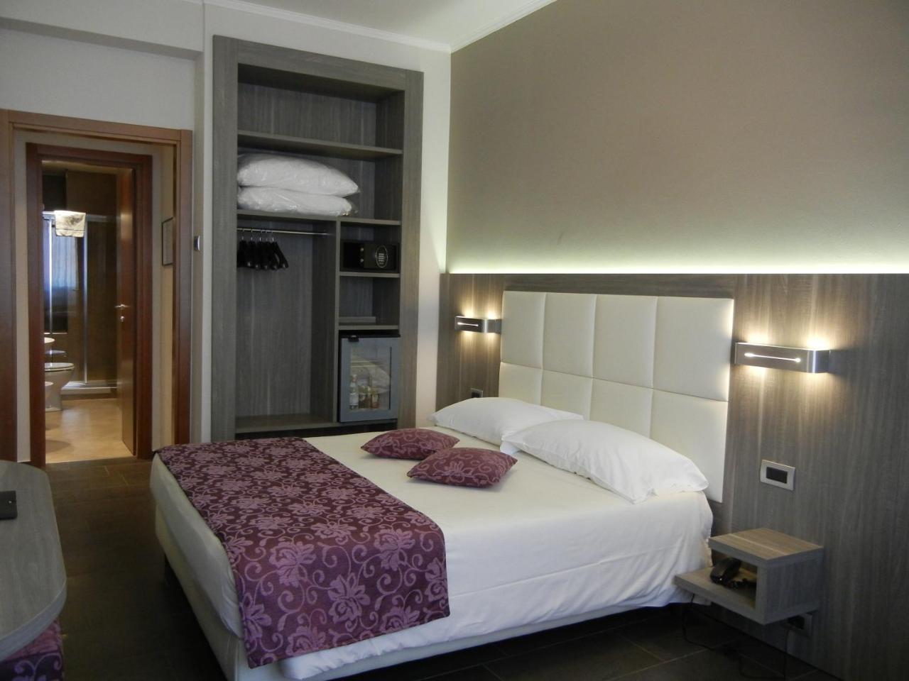 Delle Nazioni Milan Hotel Esterno foto