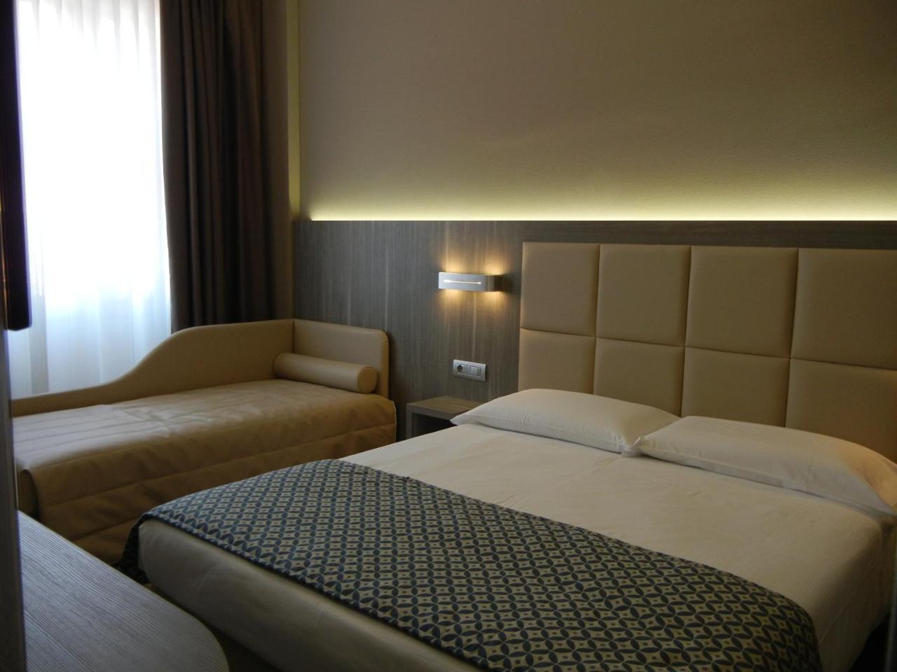 Delle Nazioni Milan Hotel Esterno foto